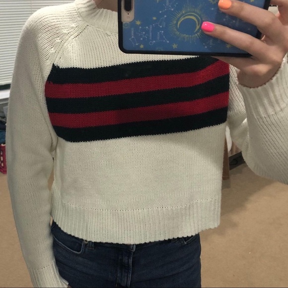 Cropped sweater - Picture 2 of 2
